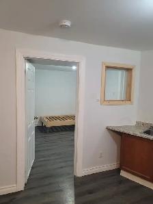A room  with a privet bathroom  in a walkout basement - Photo 5