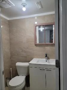 A room  with a privet bathroom  in a walkout basement - Photo 6