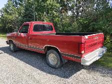 1989 Dodge D100 - Photo 3