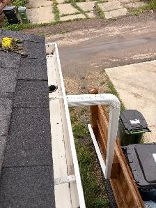 Edmonton Gutter Cleaning & Repairs - Photo 4