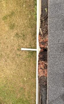 Edmonton Gutter Cleaning & Repairs - Photo 5