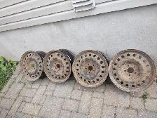 225-60R17x4 jantes Nissan Rogue 2013. Voir modèles compatibles