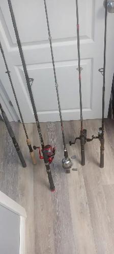 Fishing Gear - Photo 2