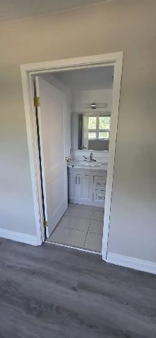 Modern 3 Bedroom 2 Bath Apartment for Rent in London, Ontario - Photo 8