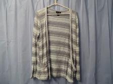 2 VESTES COMME NEUVE GRISE/BLANCHE ET NOIRE/BLANCHE - Photo 2