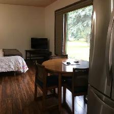 Near Leduc-Nisku-Airport Bachelor Suite - Photo 4