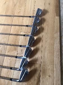 Titleist T100s 4-PW Irons - Photo 4
