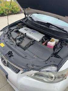 2011 Lexus CT 200 H - Photo 10