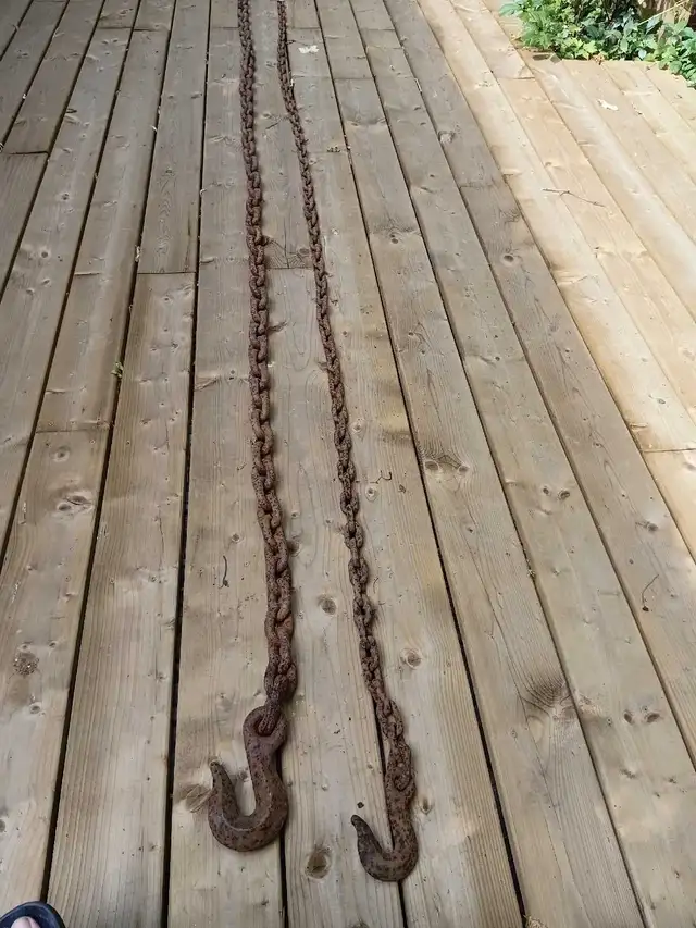 2 grosses chaînes 18 pieds et 20 piedss