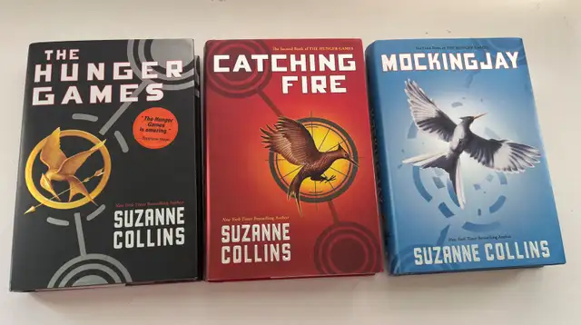 Hunger Games Triology by Suzanne Collins- Collectors Se