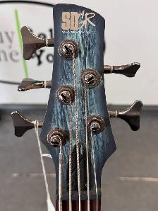 Ibanez SR305E 5 String Bass Guitar - Metallic Silver Sunburst - Photo 3