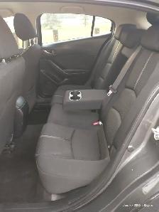 2018 Mazda3, Sport, GS 2.0 L- Auto - Photo 2