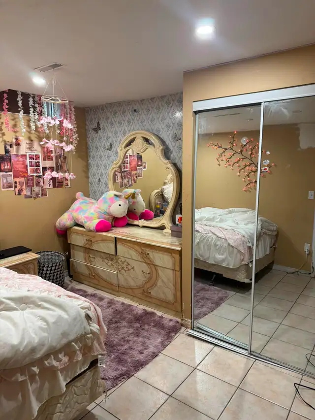 Private ROOMS FOR RENT –FEMALE ONLY