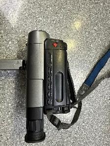 Sony CCD-TRV21 HI8 Camcorder With Charger - Photo 5