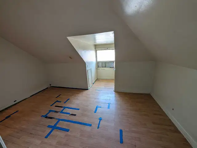room for rent Dufferin and bloor