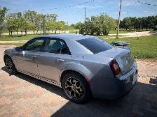 2017 Chrysler 300 S - Photo 5