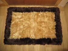 TAPIS EN PELUCHE LONGUE NEUF
