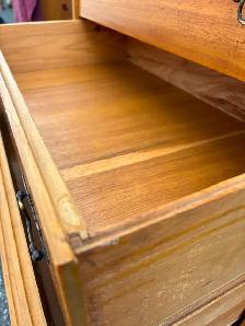 4 Drawer Dresser / Stand - Photo 9