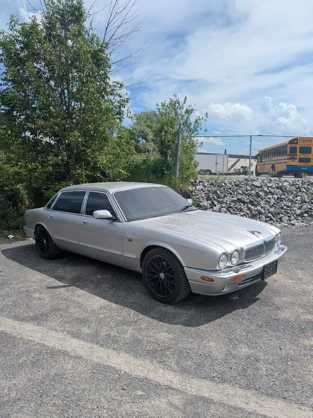 Jaguar xj