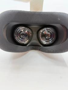 Meta Quest 3S 256GB VR Headset - $289 - Photo 4