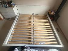 Wooden KING size white bed frame set with 2 slats