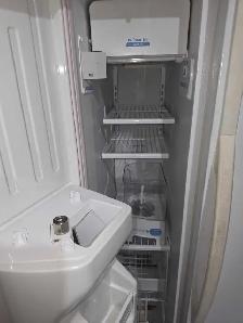 Whirlpool side-by-side Refrigerator For Sale - Photo 3