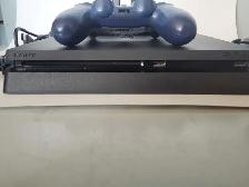 1TB PS4 Slim w/Controller/Cables/Dock (32646770) - Photo 3