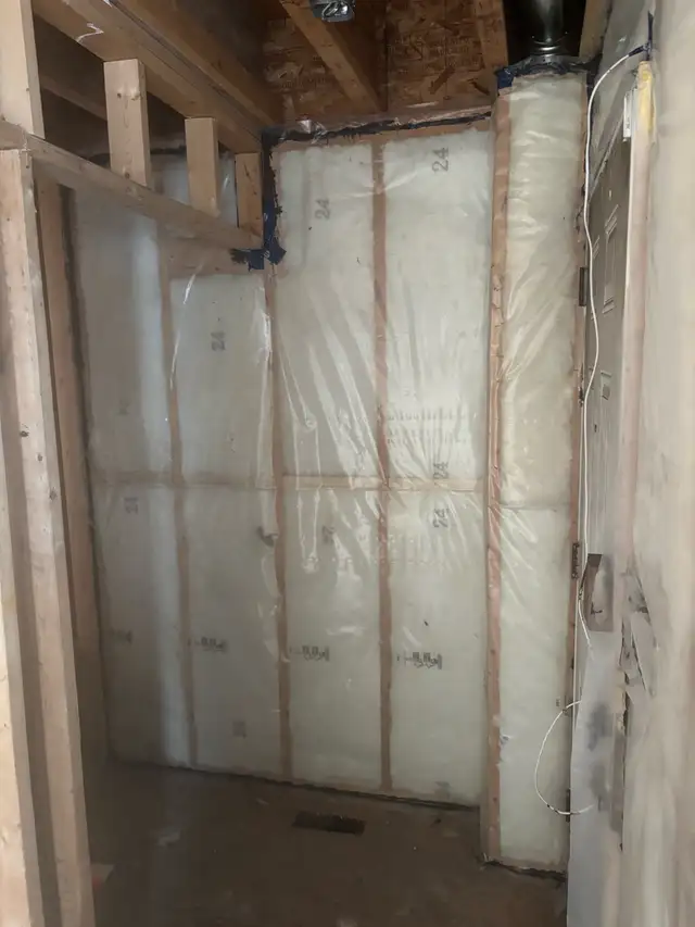 vapour barrier installer