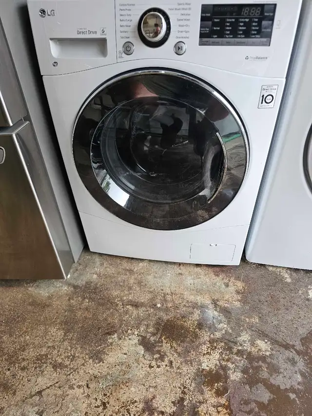 LG WASHER SALE 380 24'