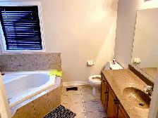 Shared Room for Girls Rental - Photo 8