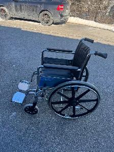 AIRGO PROCARE IC WHEELCHAIR 18" DELIVERY INCLUDED - Photo 2