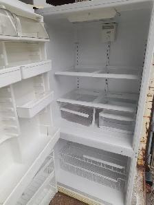 Fridges freezer on the bottom - Photo 4