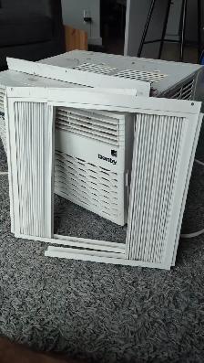 Danby 10,000 BTU Window Air Conditioner - Photo 4