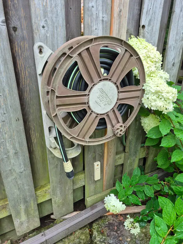 GARDEN HOSE CADDIES