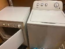 Amana Washing Machine and GE Dryer Set