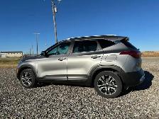 Kia Seltos 2023 EX AWD  — 1 Owner — Excellent Condition - Photo 4