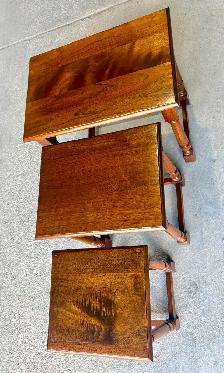 Vintage Set Of Three Walnut Wood Nesting Tables w Turned Legs - Photo 5
