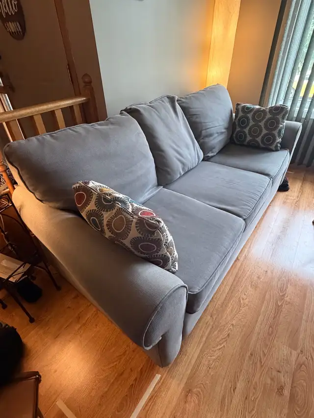 GUC couch