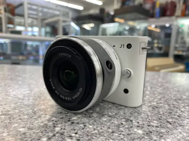Nikon J1 Digital Camera