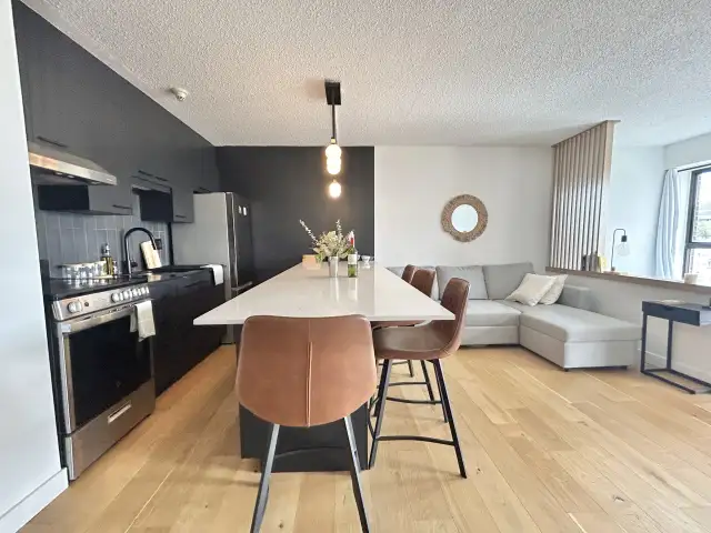 Loft studio entièrement meublé à louer Saint-Jean-Baptiste décem