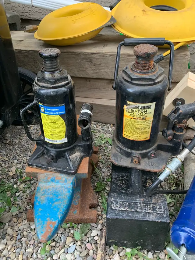 Bottle jacks