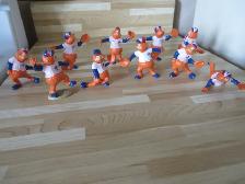 10 FIGURINES YOUPPI INSINGNE EXPO ANNEE 85-86 TB ETAT