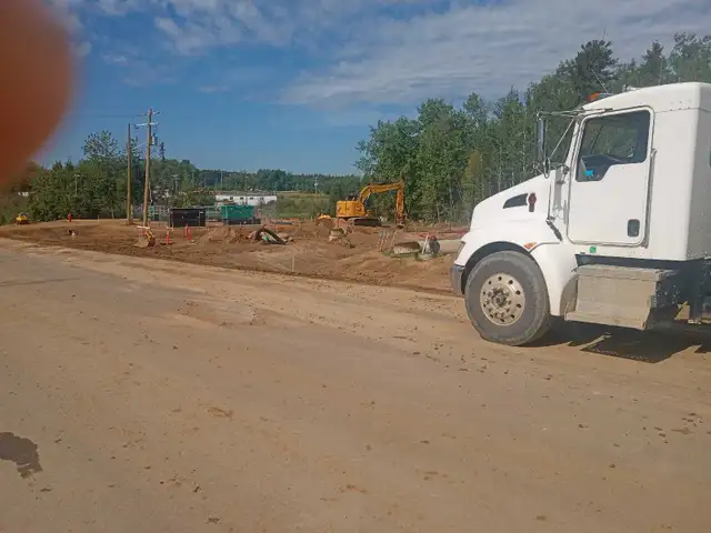 I'm looking for class 3 dump truck job