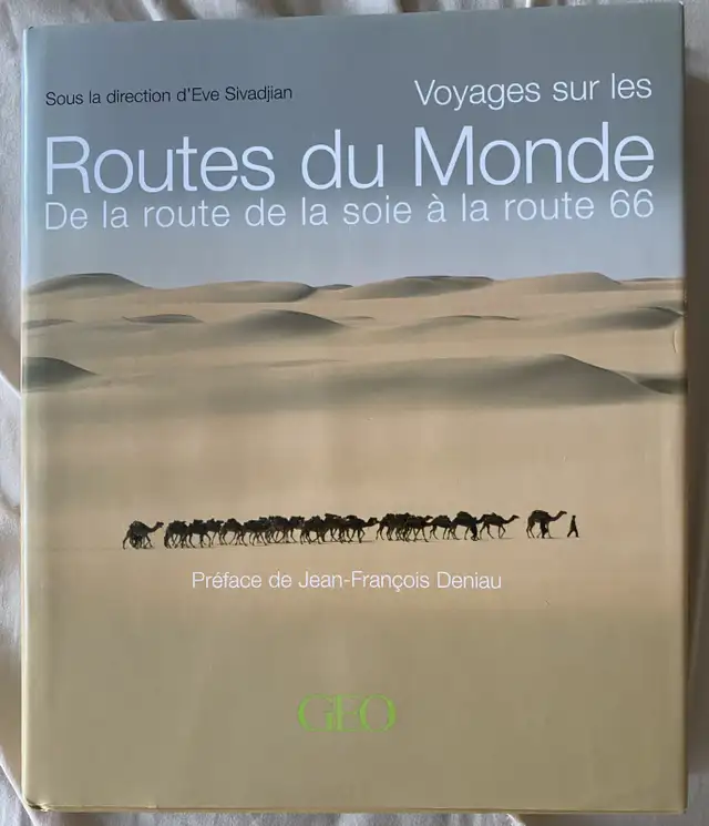 Beau livre GEO – Voyages sur les Routes du Monde - 5$