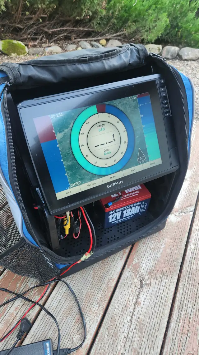 Garmin Livescope Bundle LVS349' touch-screen