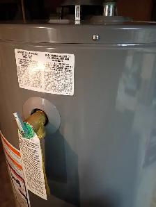 2 year old Rheem 150 litre gas Hot Water tank - Photo 4
