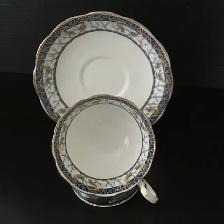Royal Albert Crown tea cup and saucer $35.00 - Photo 2