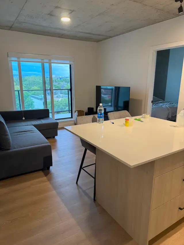 Lease Takeover - Sunnyside - 2 bedroom 2 bathroom
