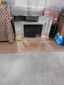 BRAND NEW ELECTRIC FIREPLACE FOR SALE IN GLACIER RIDGE NW $300