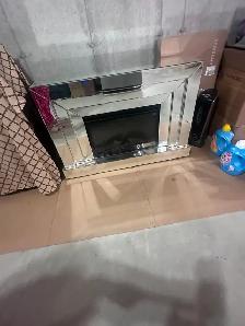 BRAND NEW ELECTRIC FIREPLACE FOR SALE IN GLACIER RIDGE NW $300 - Photo 2